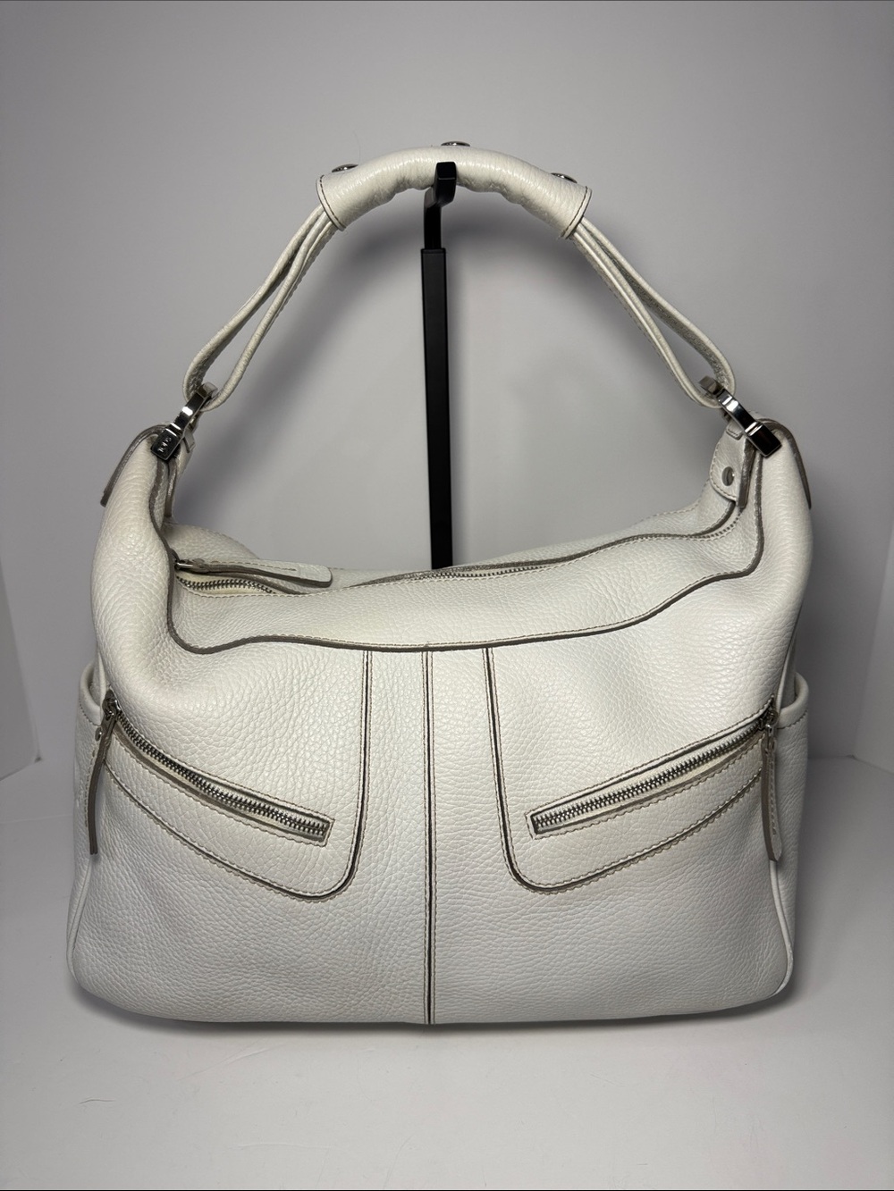 TOD’S White Pebbled Leather Shoulder Bag - Picture 4 of 13